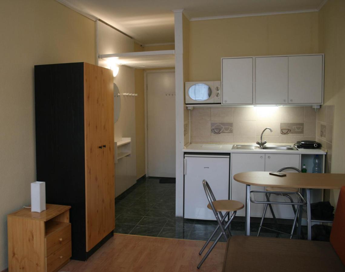 Víctor Hugo Central Apartment Budapeste Exterior foto
